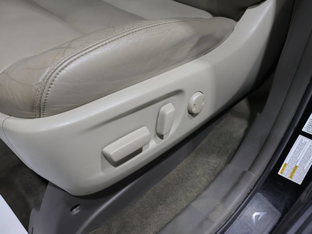 Used 2025 Hyundai Santa Fe Calligraphy AWD/4WD image 13