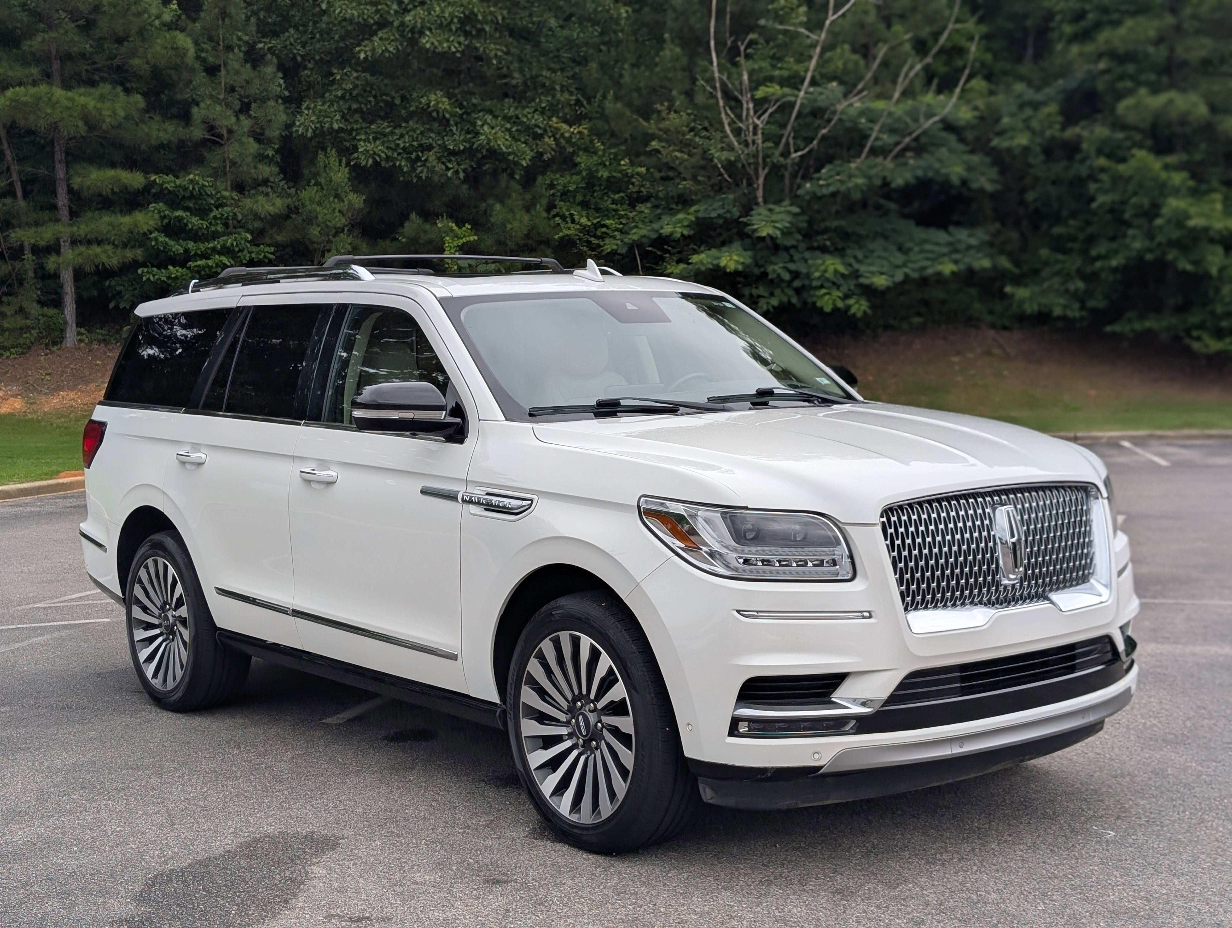 Used 2021 Lincoln Navigator Reserve w/ Luxury Package RWD image 8