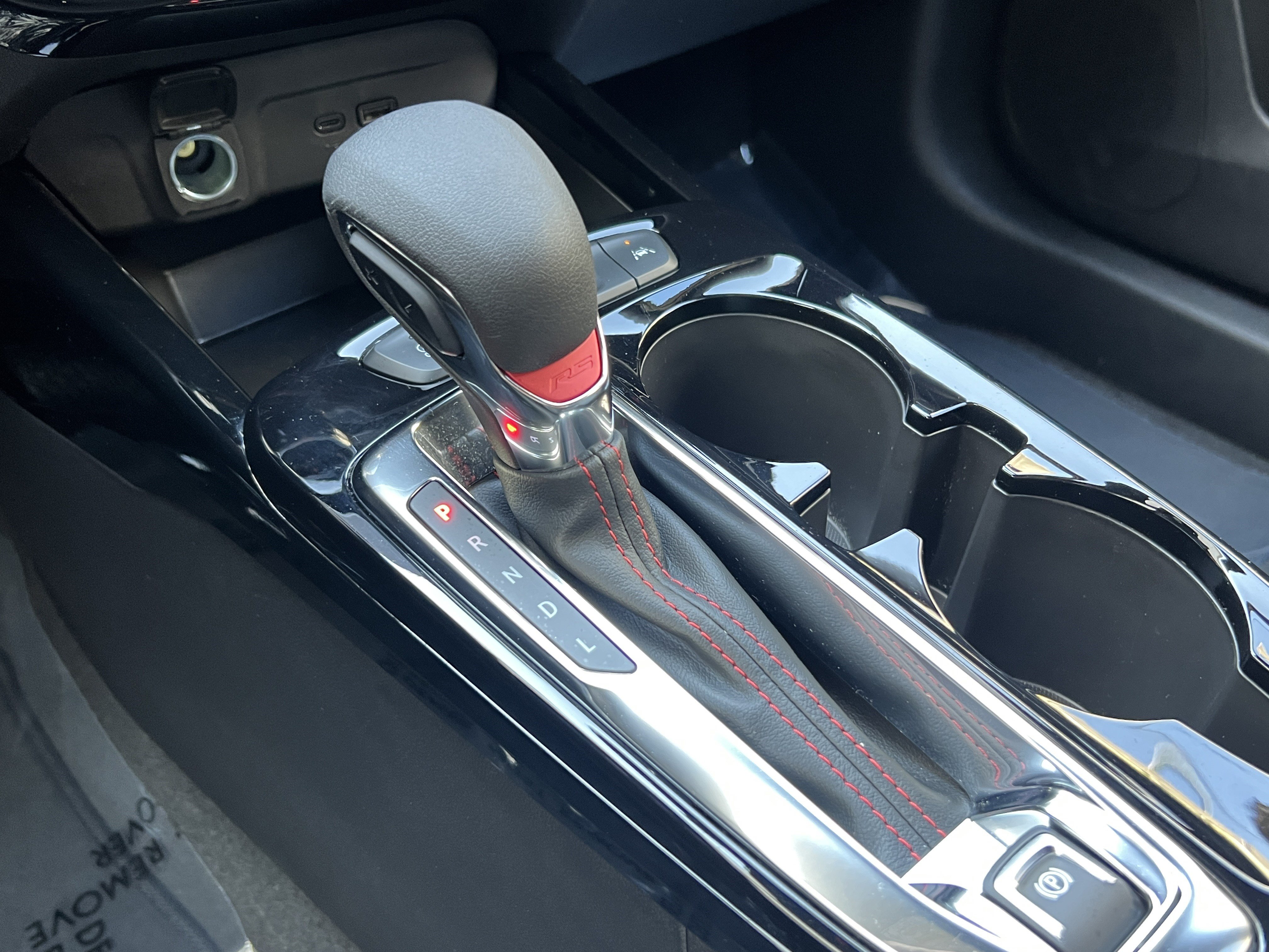 Used 2026 Chevrolet Trax RS FWD image 31
