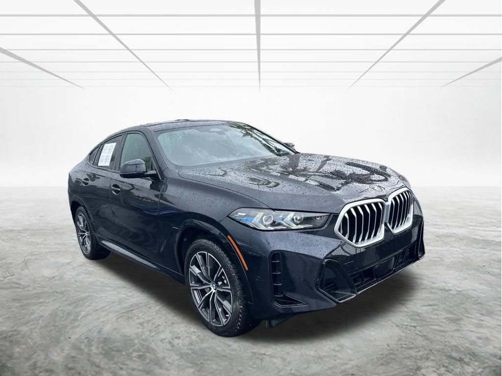 Used 2025 BMW X6 xDrive40i w/ Climate Comfort Package AWD/4WD image 2