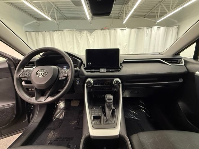Certified 2025 Toyota RAV4 XLE AWD/4WD image 18