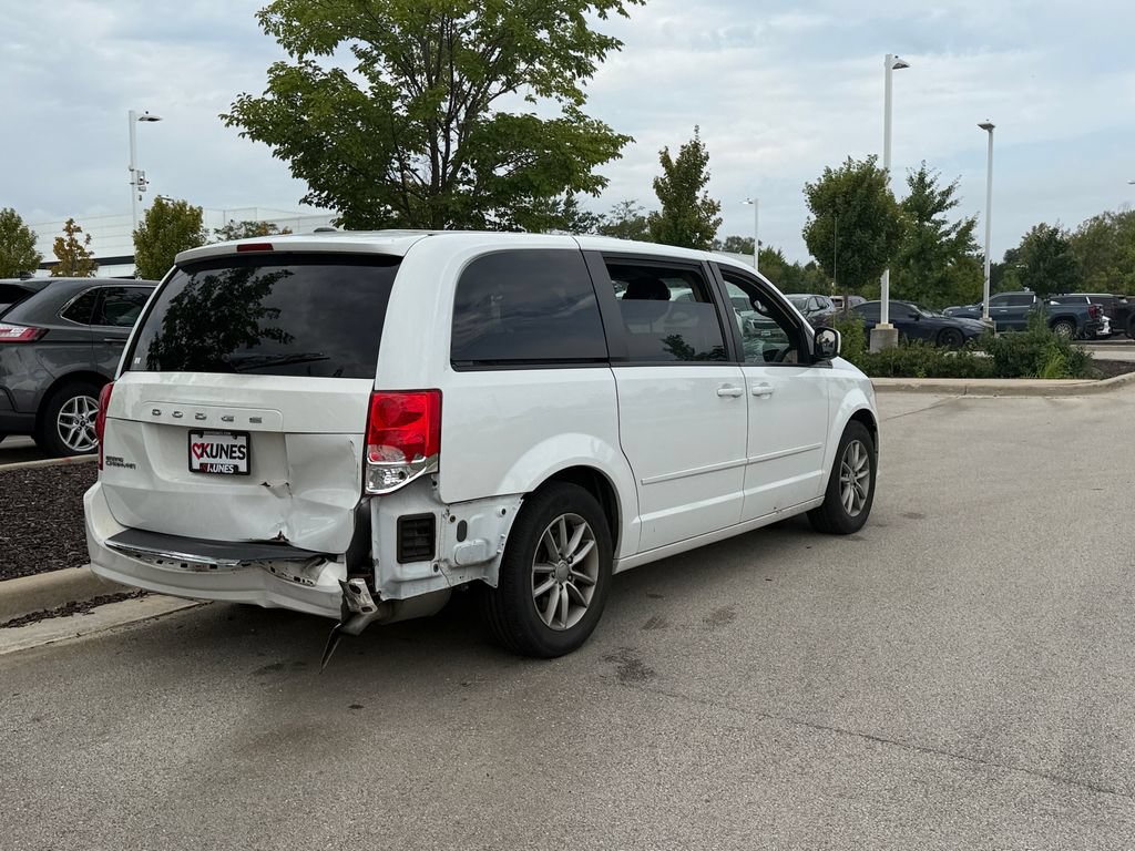 Used 2015 Dodge Grand Caravan SE FWD image 10