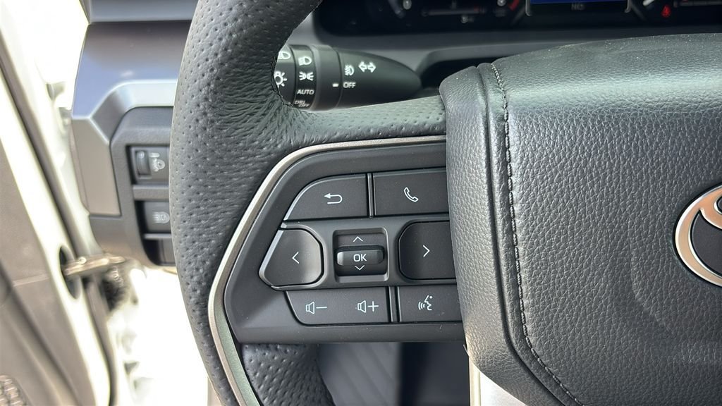 New 2026 Toyota Tacoma TRD Off-Road AWD/4WD image 17