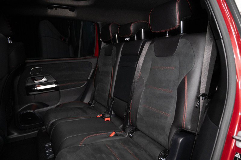Certified 2026 Mercedes-Benz GLB 250 4MATIC image 13