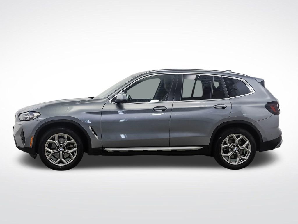 Certified 2024 BMW X3 xDrive30i w/ Premium Package AWD/4WD image 2