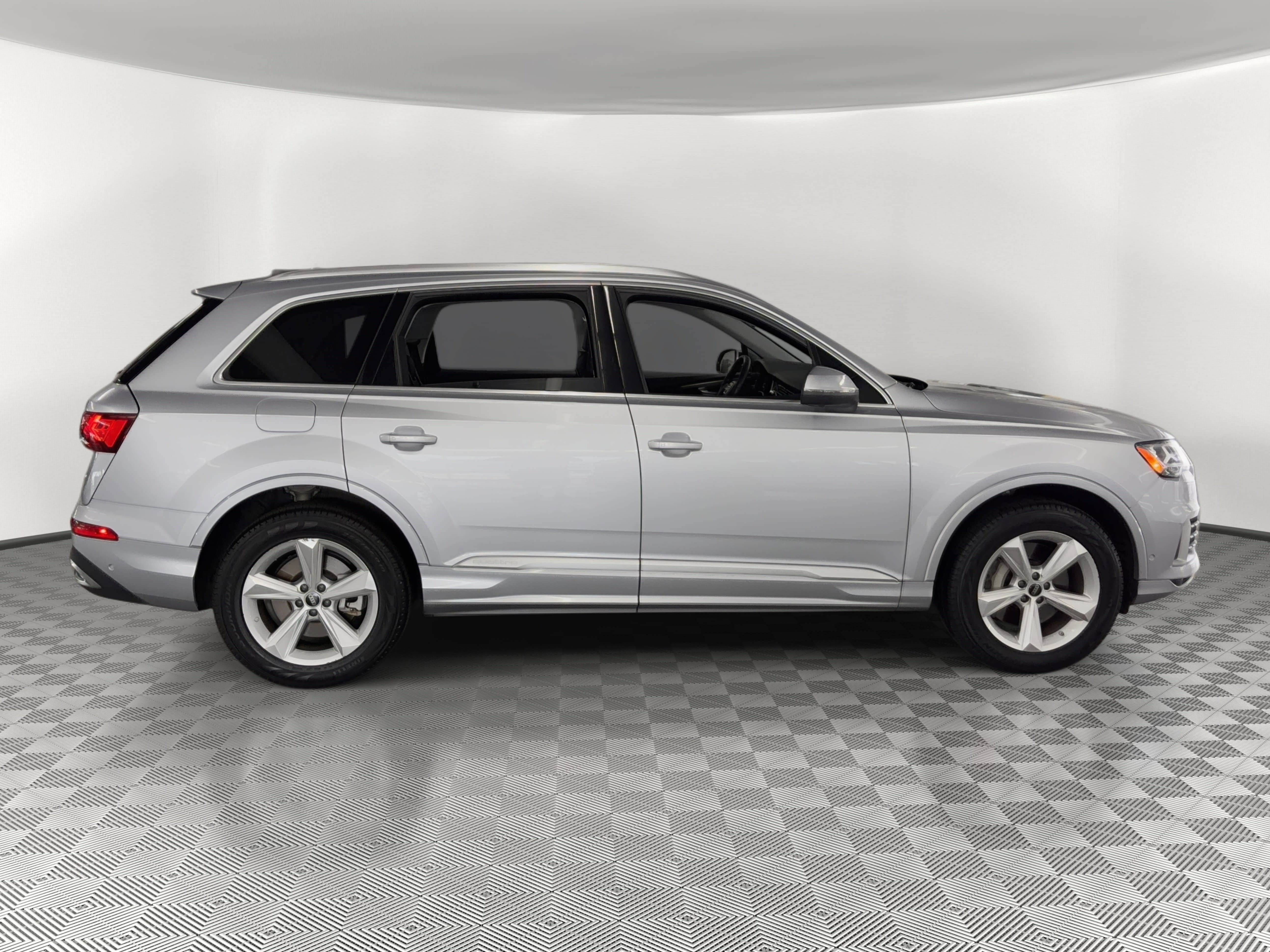 Certified 2022 Audi Q7 3.0T Premium image 8