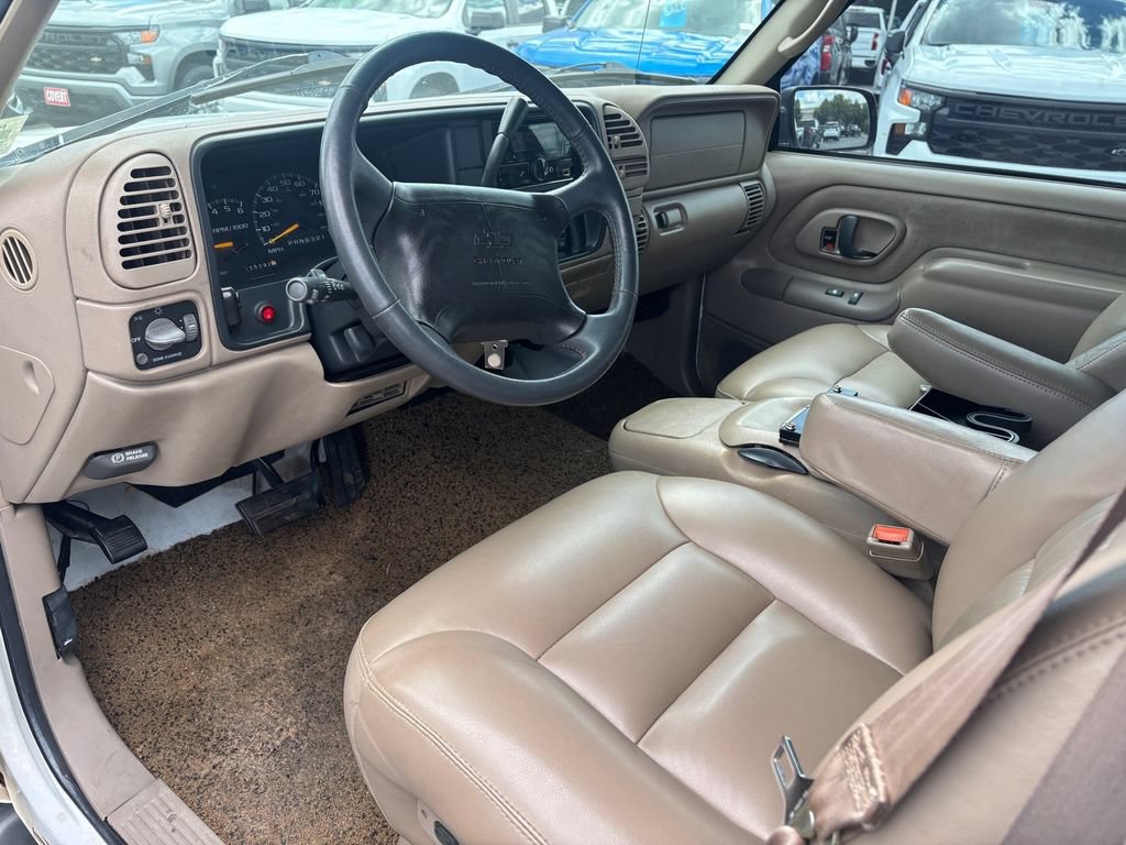 Used 1997 Chevrolet Suburban 2500 w/ Preferred Equipment Group 3 AWD/4WD image 9