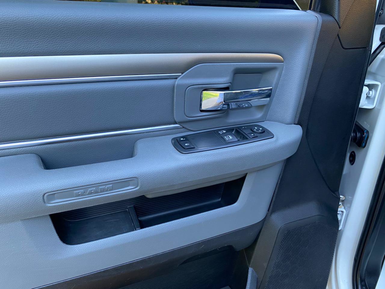 Used 2019 RAM 1500 Express w/ Express Value Package RWD image 26