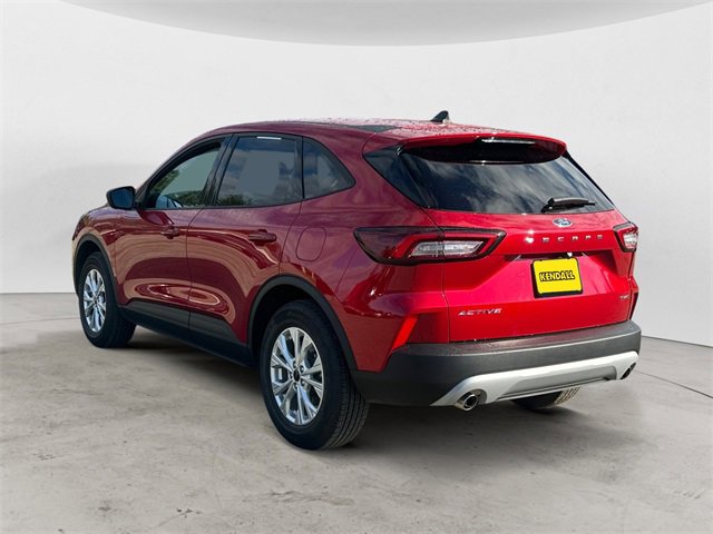 Used 2025 Ford Escape Active w/ Cold Weather Package image 3