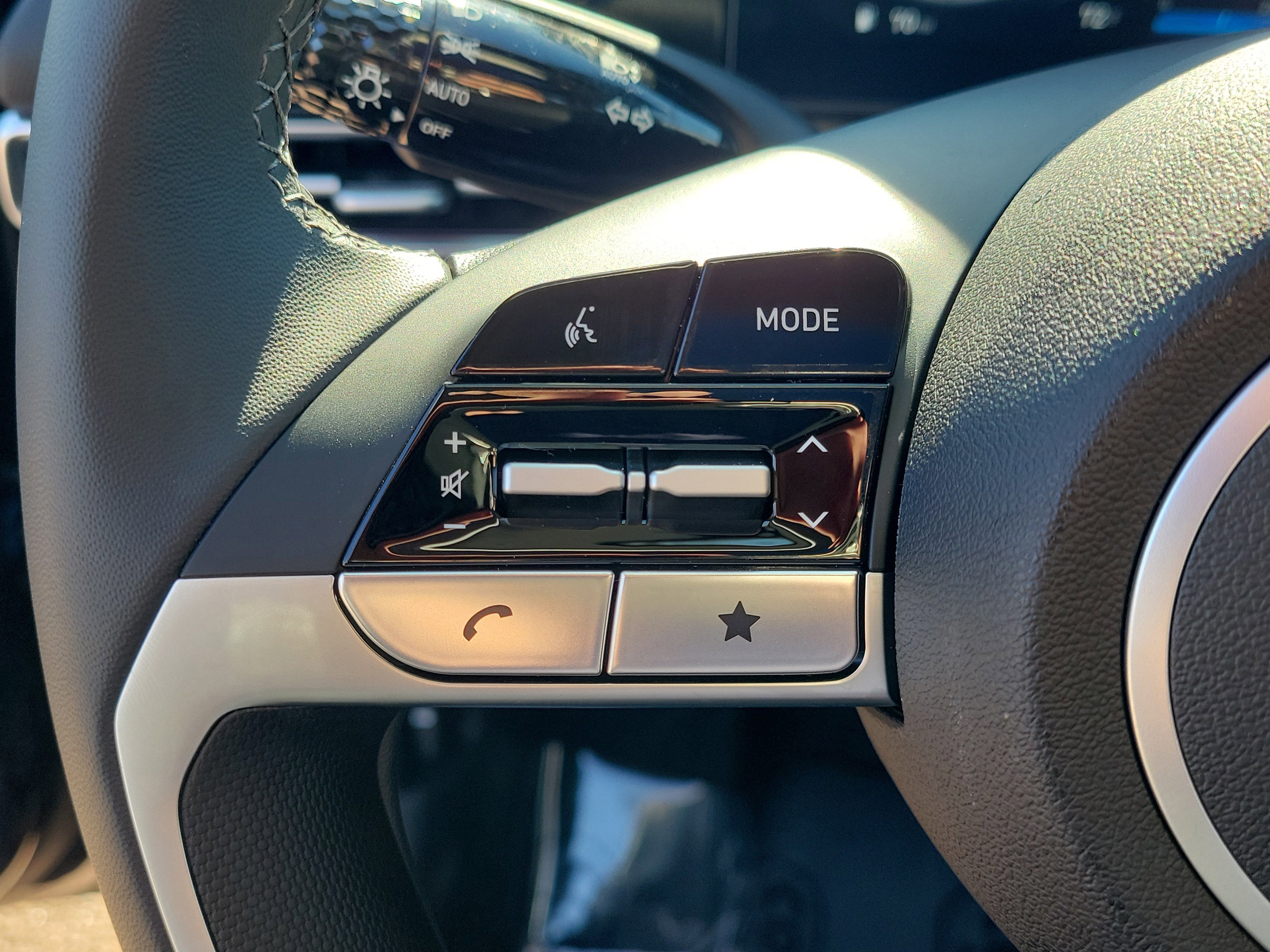 New 2026 Hyundai Elantra Limited image 29