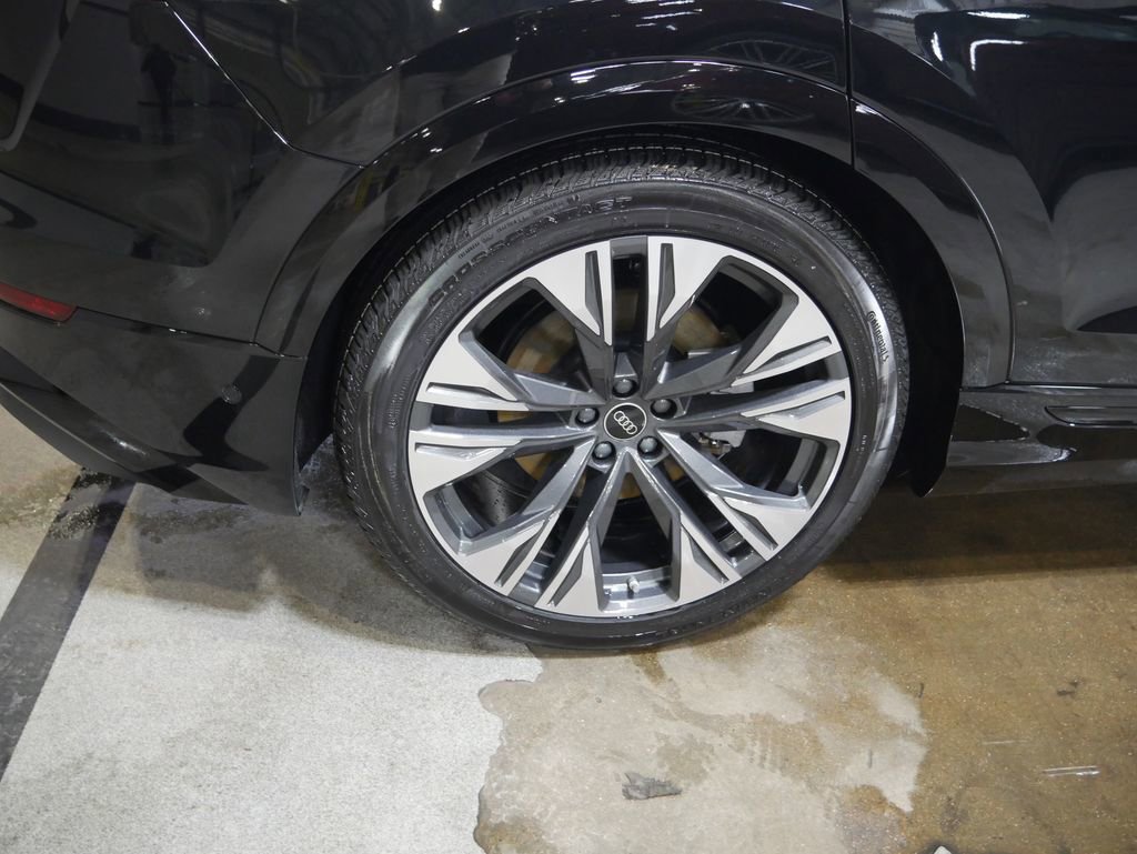 New 2026 Audi Q8 Premium Plus image 14