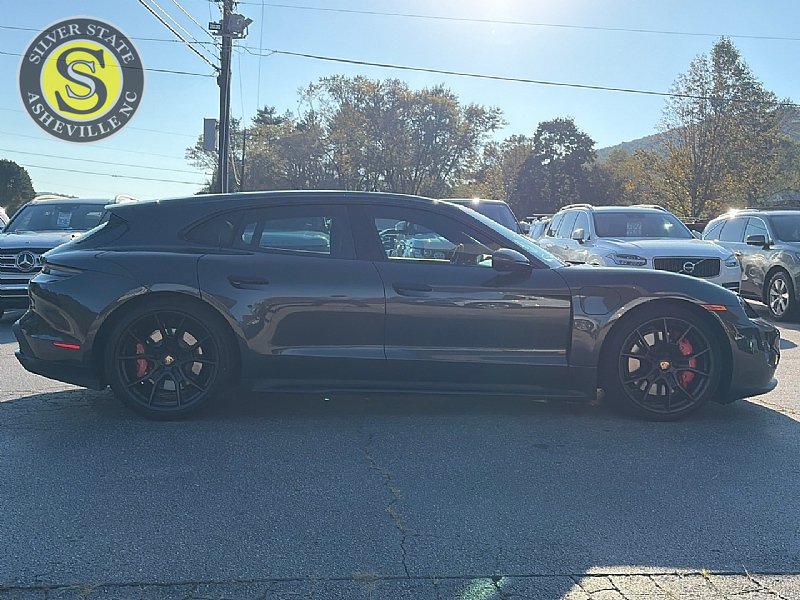 Used 2024 Porsche Taycan GTS AWD/4WD image 7