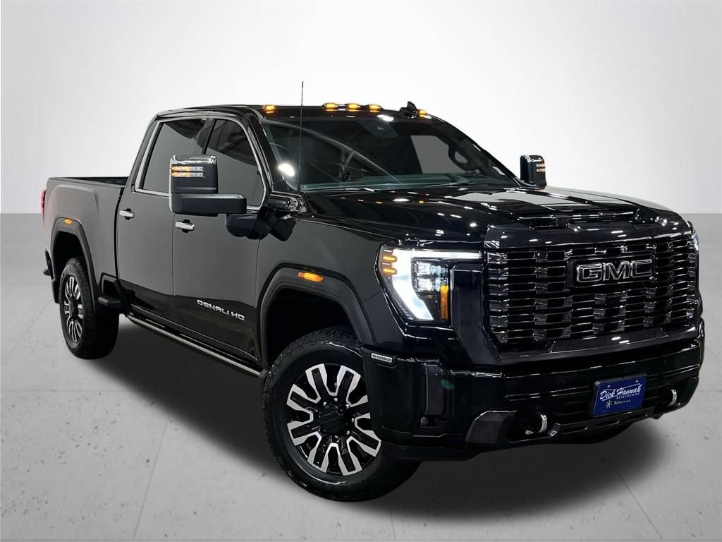 Used 2024 GMC Sierra 2500 Denali Ultimate AWD/4WD image 7