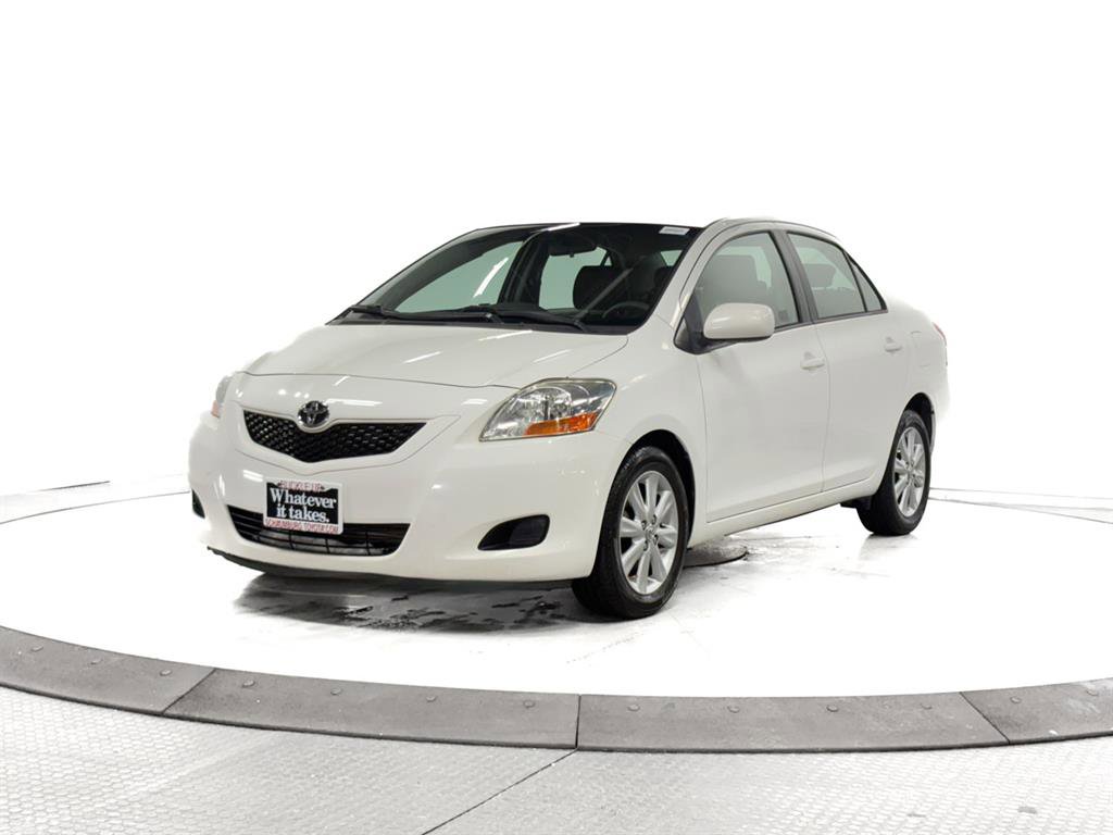 Used 2009 Toyota Yaris Sedan video 3