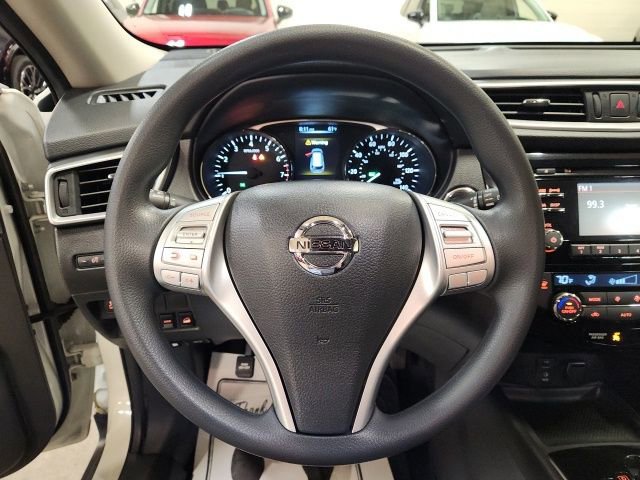 Used 2016 Nissan Rogue SV AWD/4WD image 19