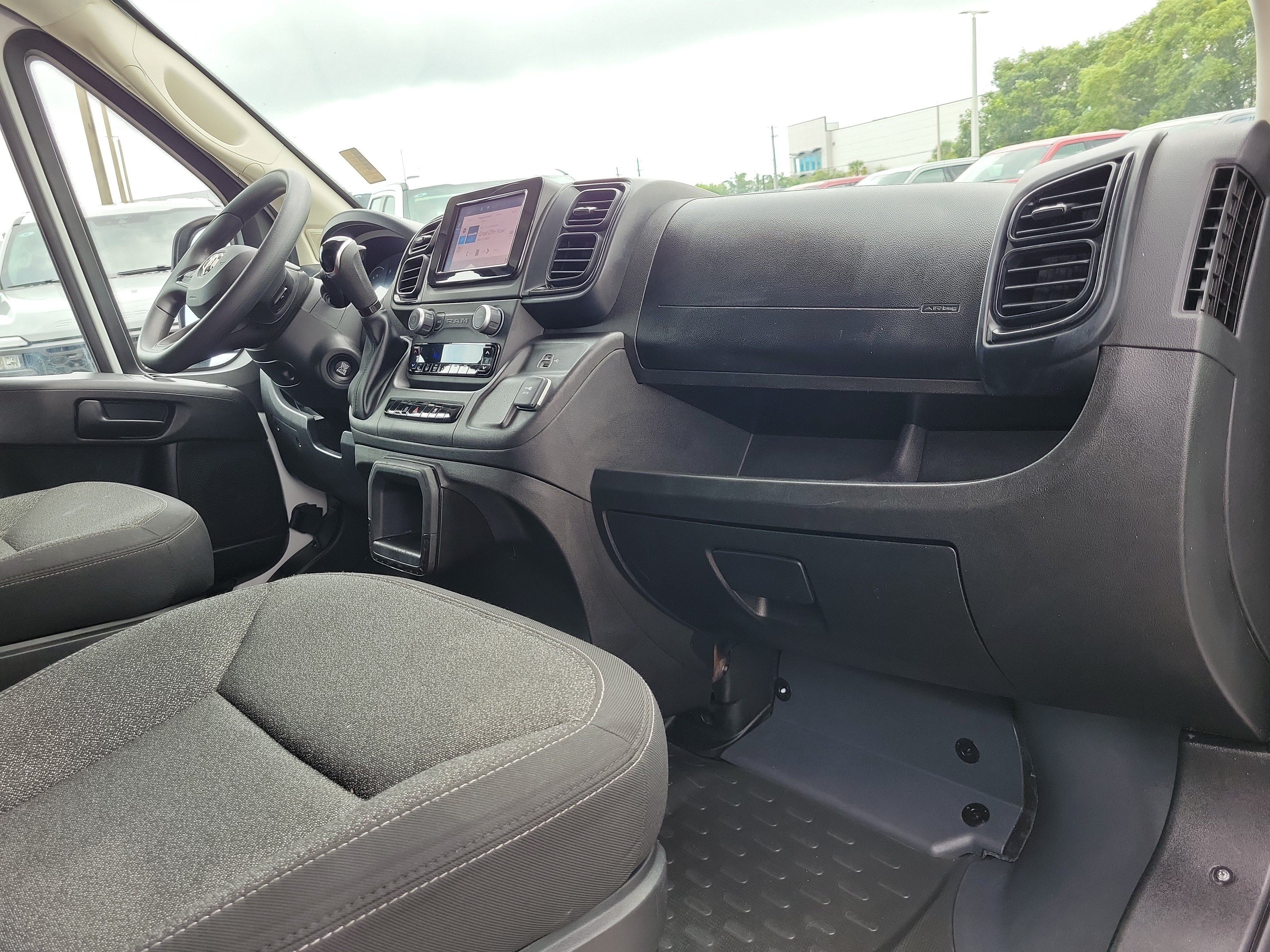 Used 2025 RAM ProMaster 2500 w/ U-Haul Equipment Group FWD image 16