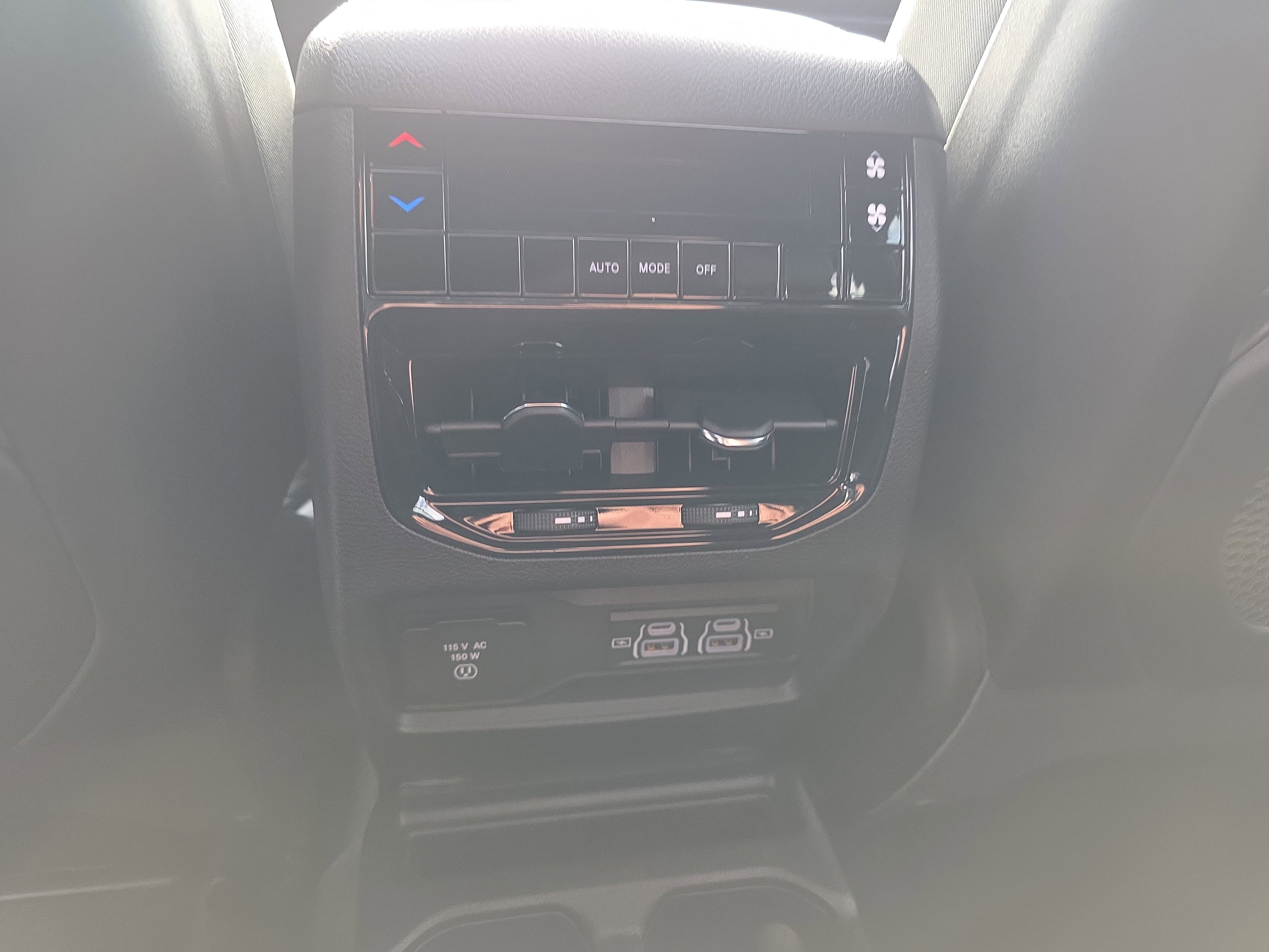 New 2025 Jeep Grand Cherokee L Altitude image 16