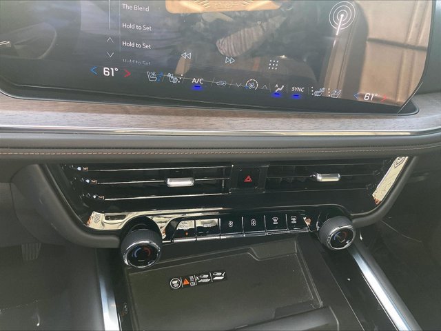 Certified 2025 Chevrolet Suburban High Country RWD image 24