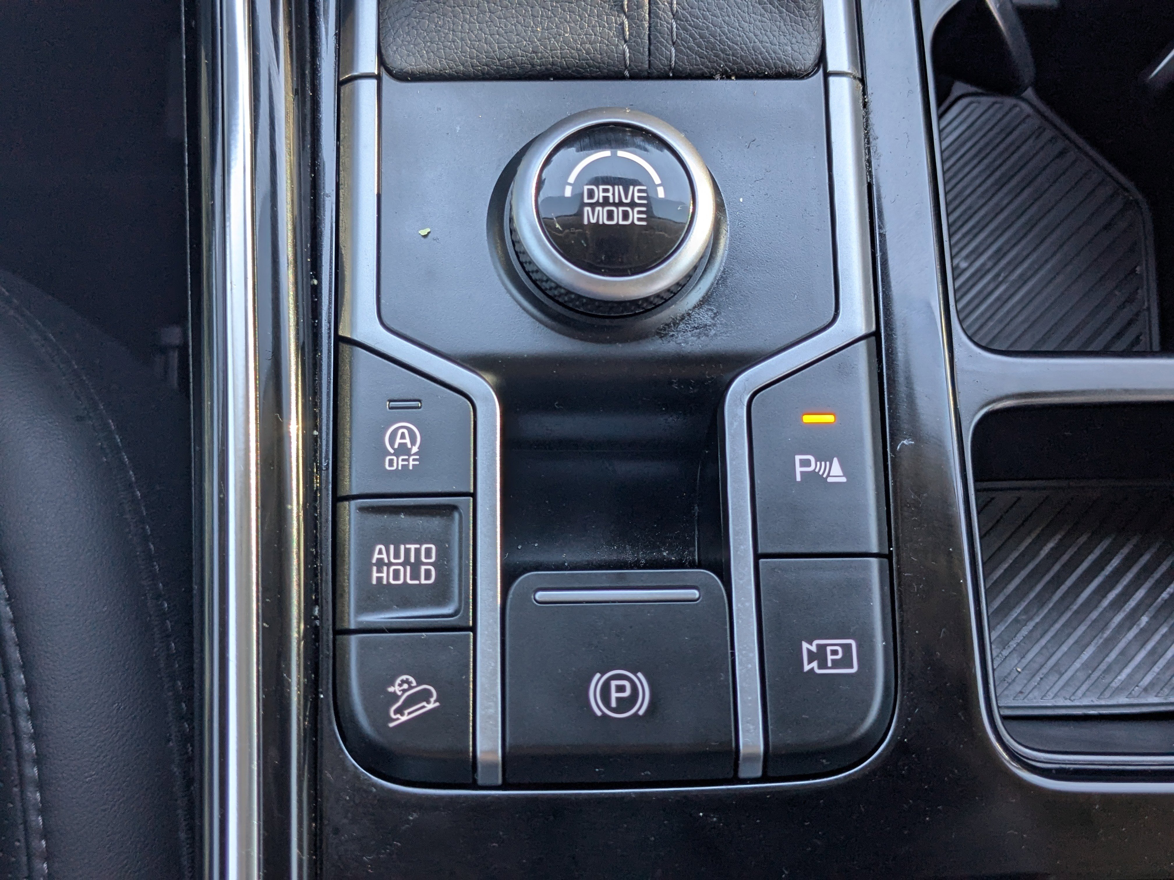 Used 2025 Kia Sorento SX image 31