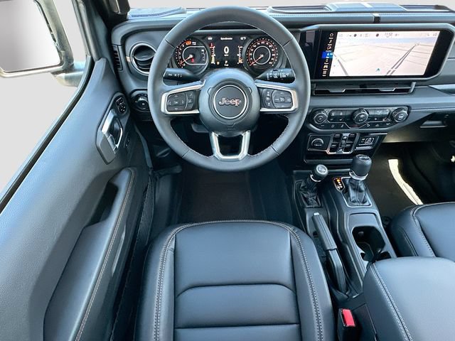 New 2026 Jeep Wrangler Unlimited Sahara AWD/4WD image 17
