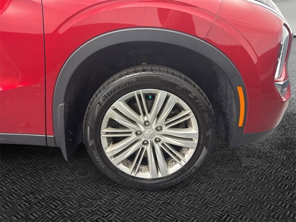 Used 2022 Mitsubishi Outlander ES image 10