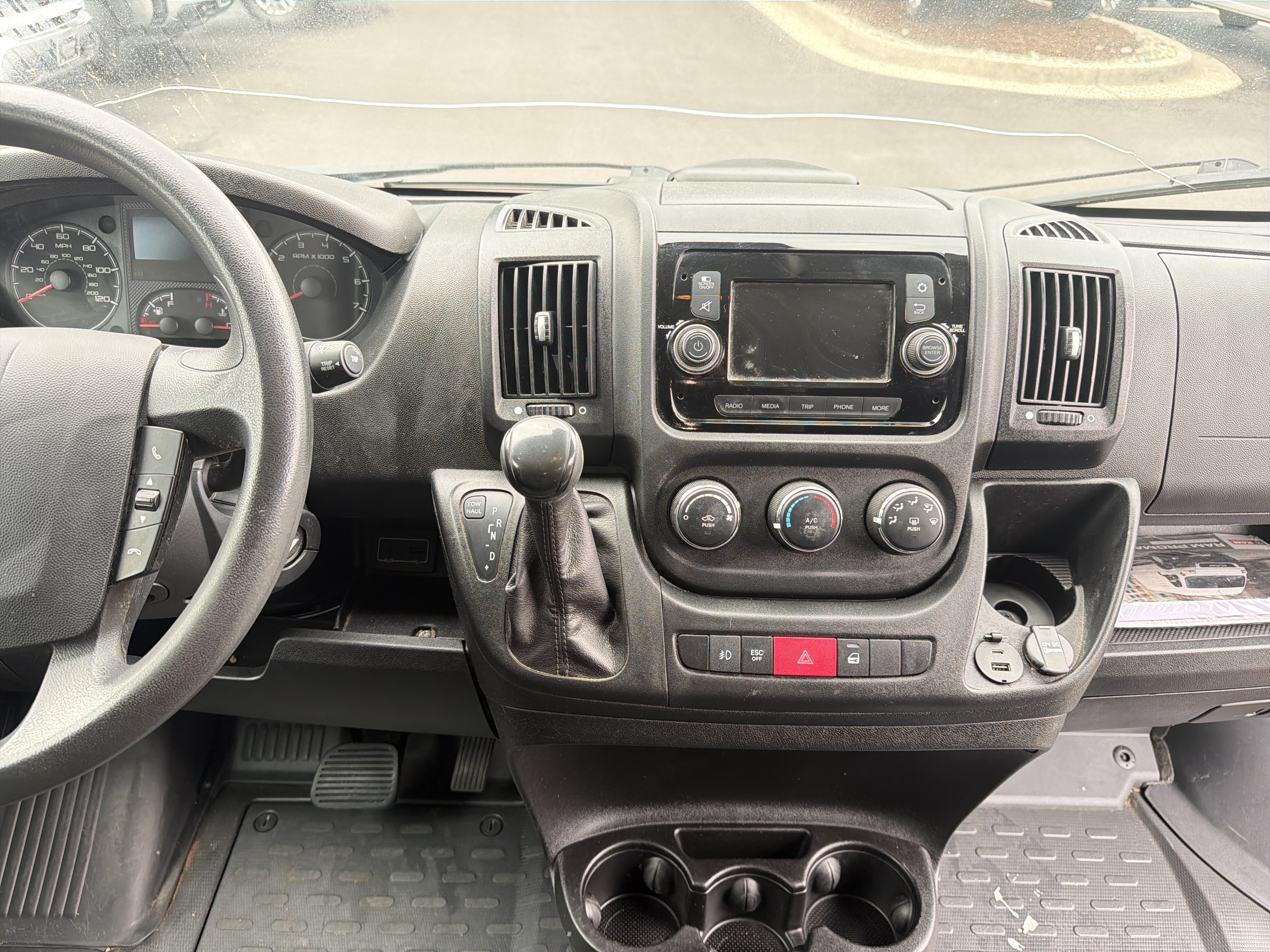 Used 2021 RAM ProMaster 2500 w/ Convenience Group FWD image 28