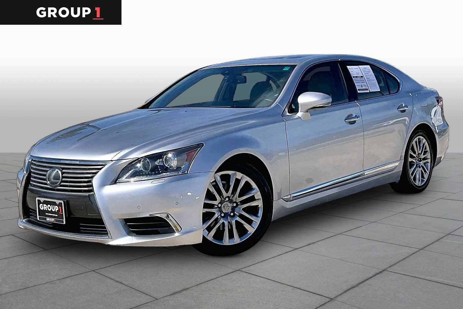 Used 2017 Lexus LS 460 w/ Comfort Package RWD image 1