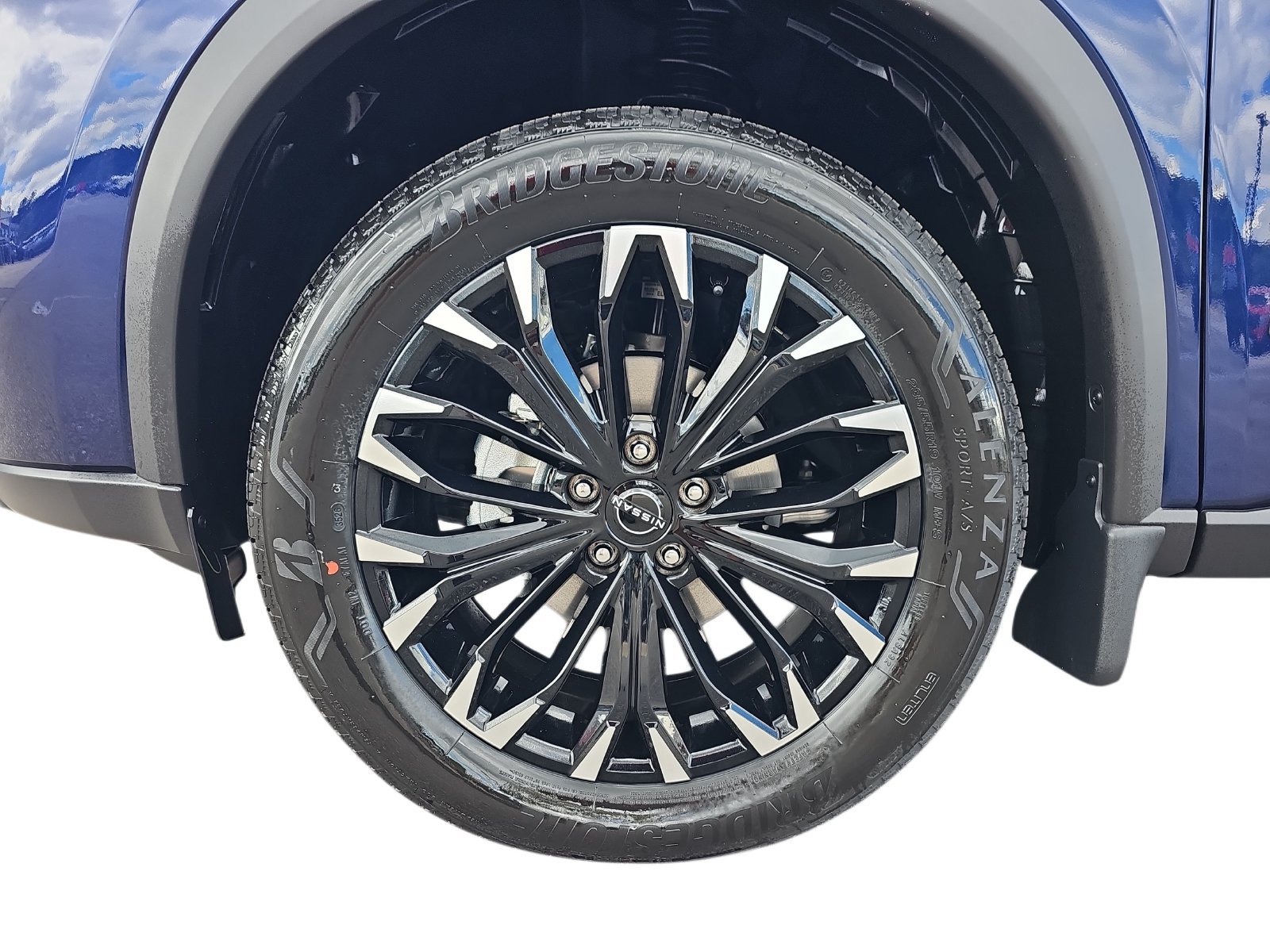 New 2027 Nissan Rogue Dark Armor FWD image 31