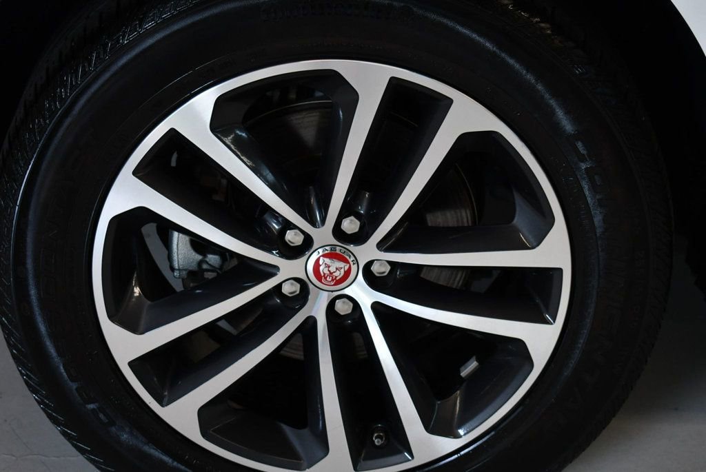 Used 2020 Jaguar F-PACE Premium AWD/4WD image 21