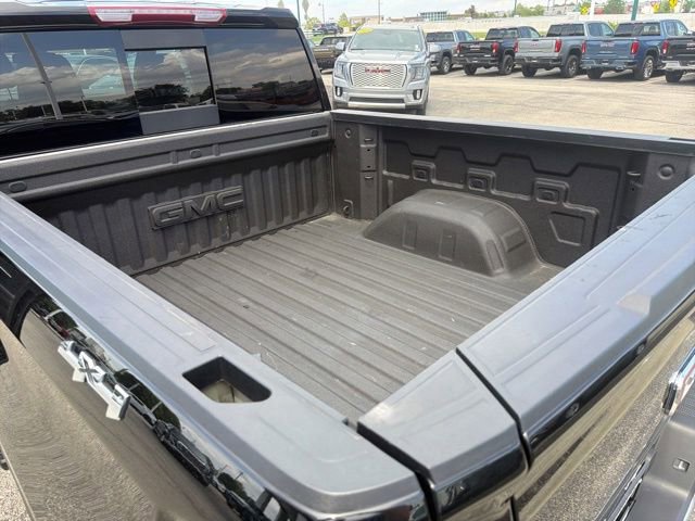 Used 2024 GMC Sierra 1500 SLT w/ SLT Premium Plus Package AWD/4WD image 24