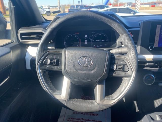 Used 2024 Toyota Tacoma TRD Off-Road image 14