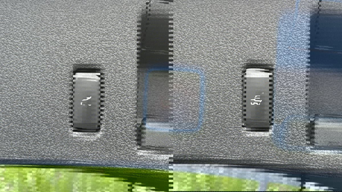 Used 2023 Ford Escape ST-Line image 25