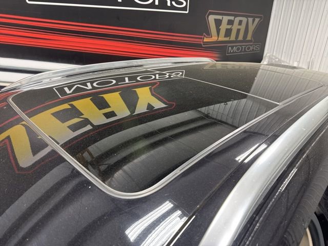 Used 2023 Lincoln Nautilus Reserve w/ Equipment Group 202A AWD/4WD image 6