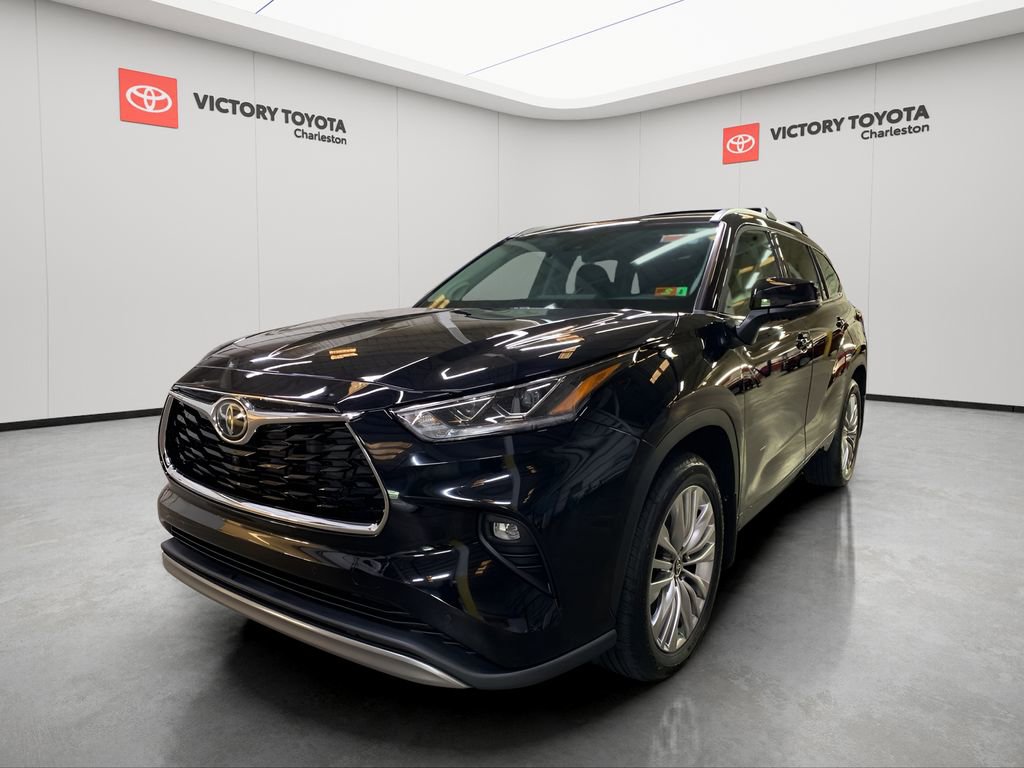 New 2025 Toyota Highlander Platinum
