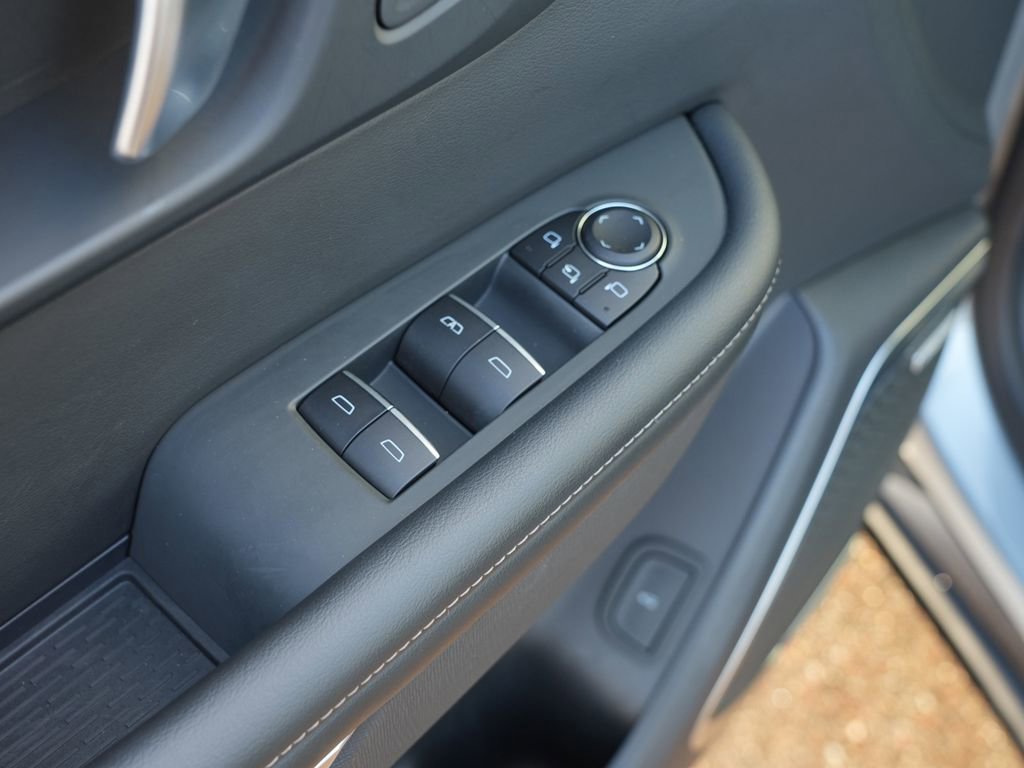 Used 2025 Buick Enclave Sport Touring image 16