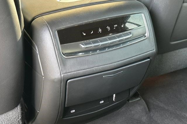 Certified 2022 Cadillac Escalade Sport w/ LPO, ONYX Package image 15