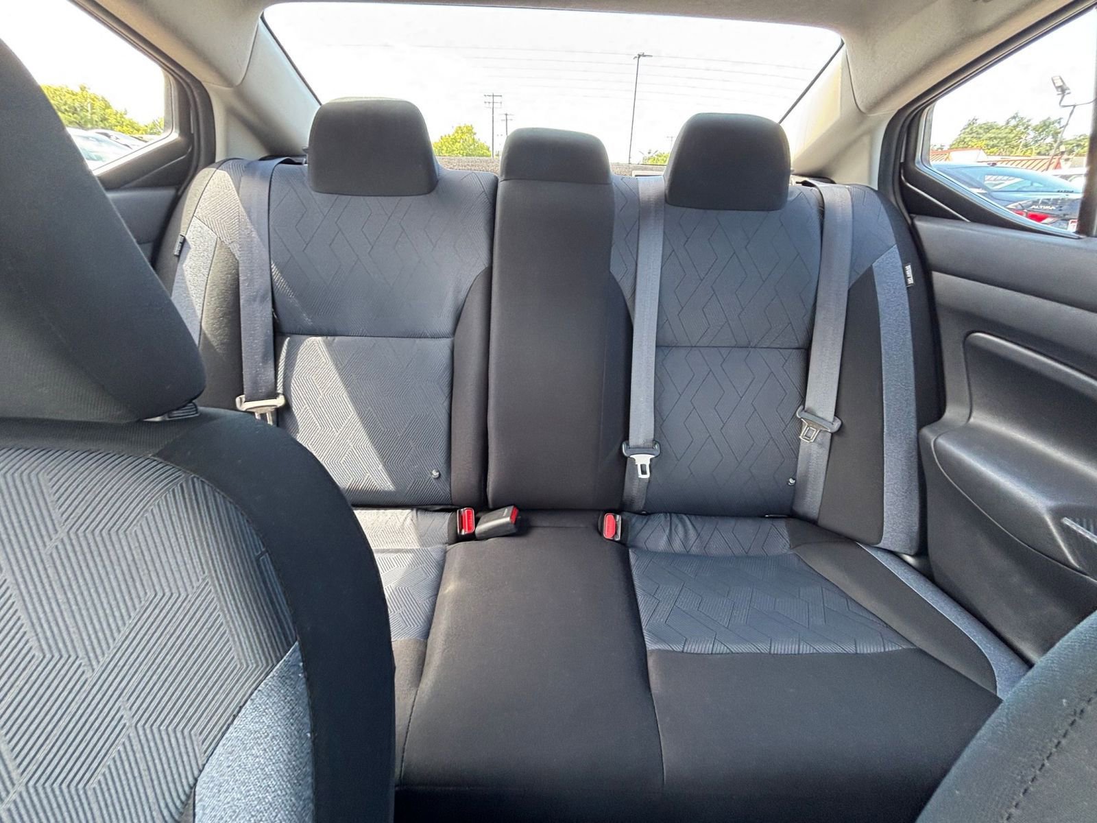 Used 2025 Nissan Versa SV FWD image 36