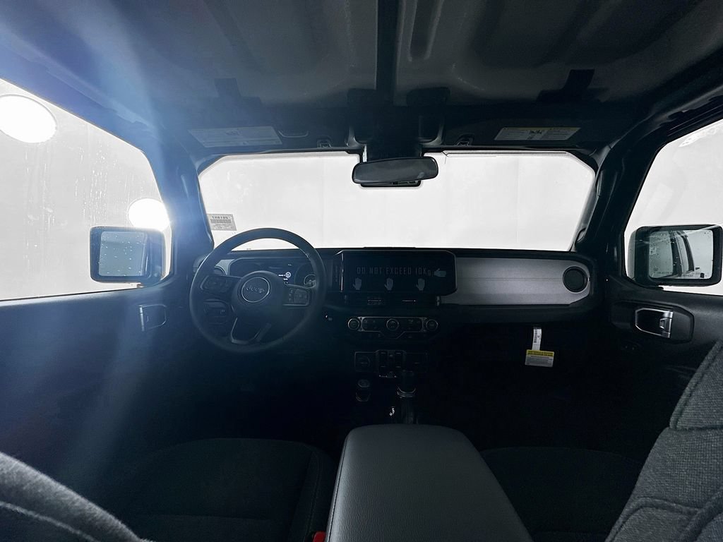 New 2025 Jeep Gladiator Sport AWD/4WD image 9