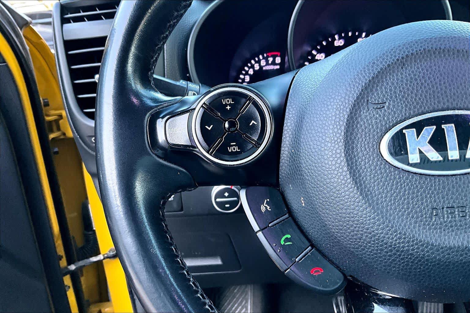 Used 2014 Kia Soul ! w/ Sun & Sound Package FWD image 23