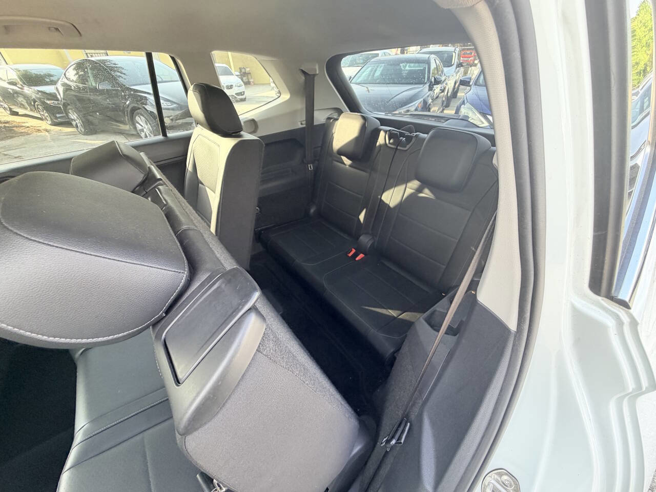 Used 2018 Volkswagen Tiguan SE FWD image 23