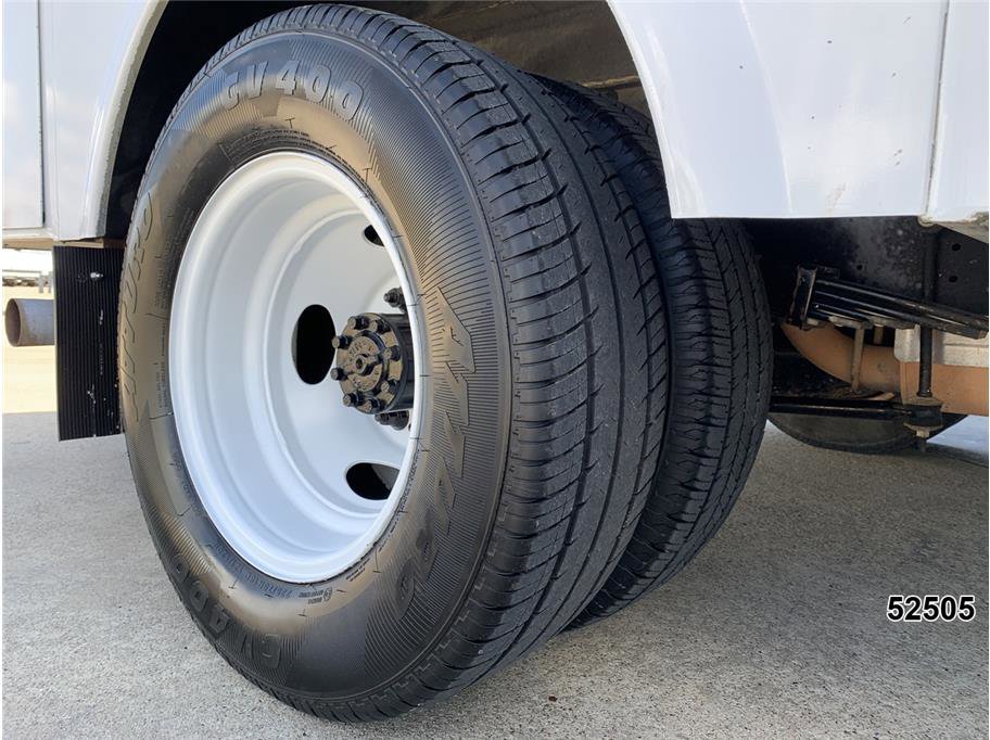 Used 2013 Ford E-450 and Econoline 450 Super Duty w/ PWR Locks & Windows Group RWD image 20