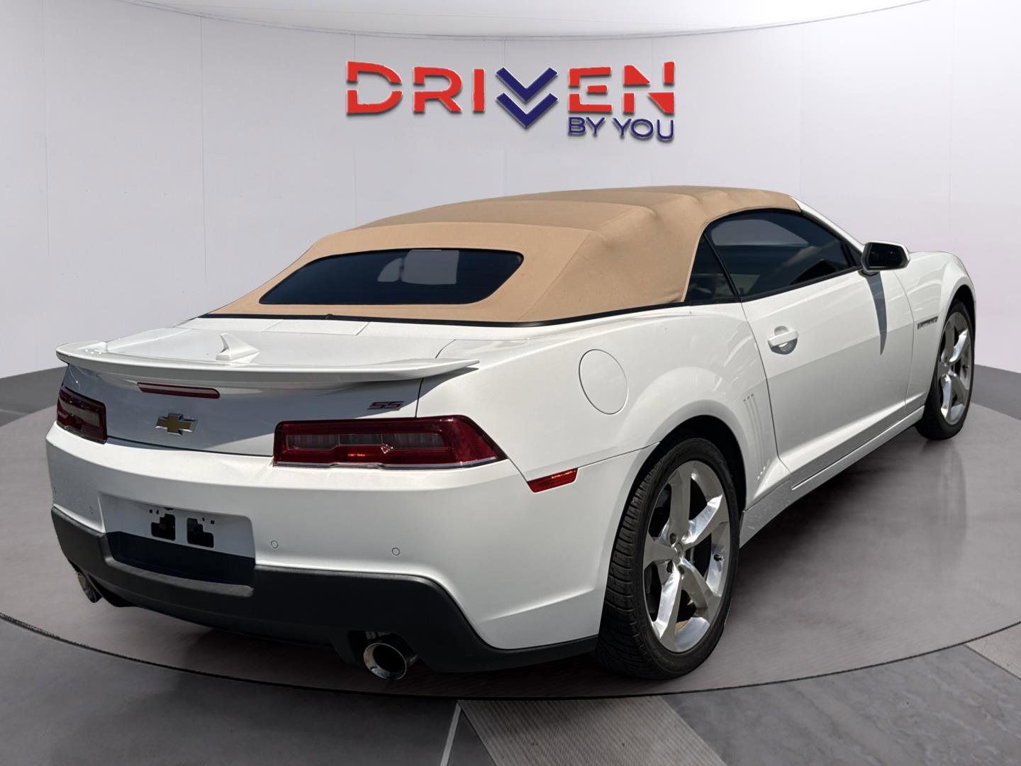 Used 2015 Chevrolet Camaro SS w/ RS Package RWD image 5