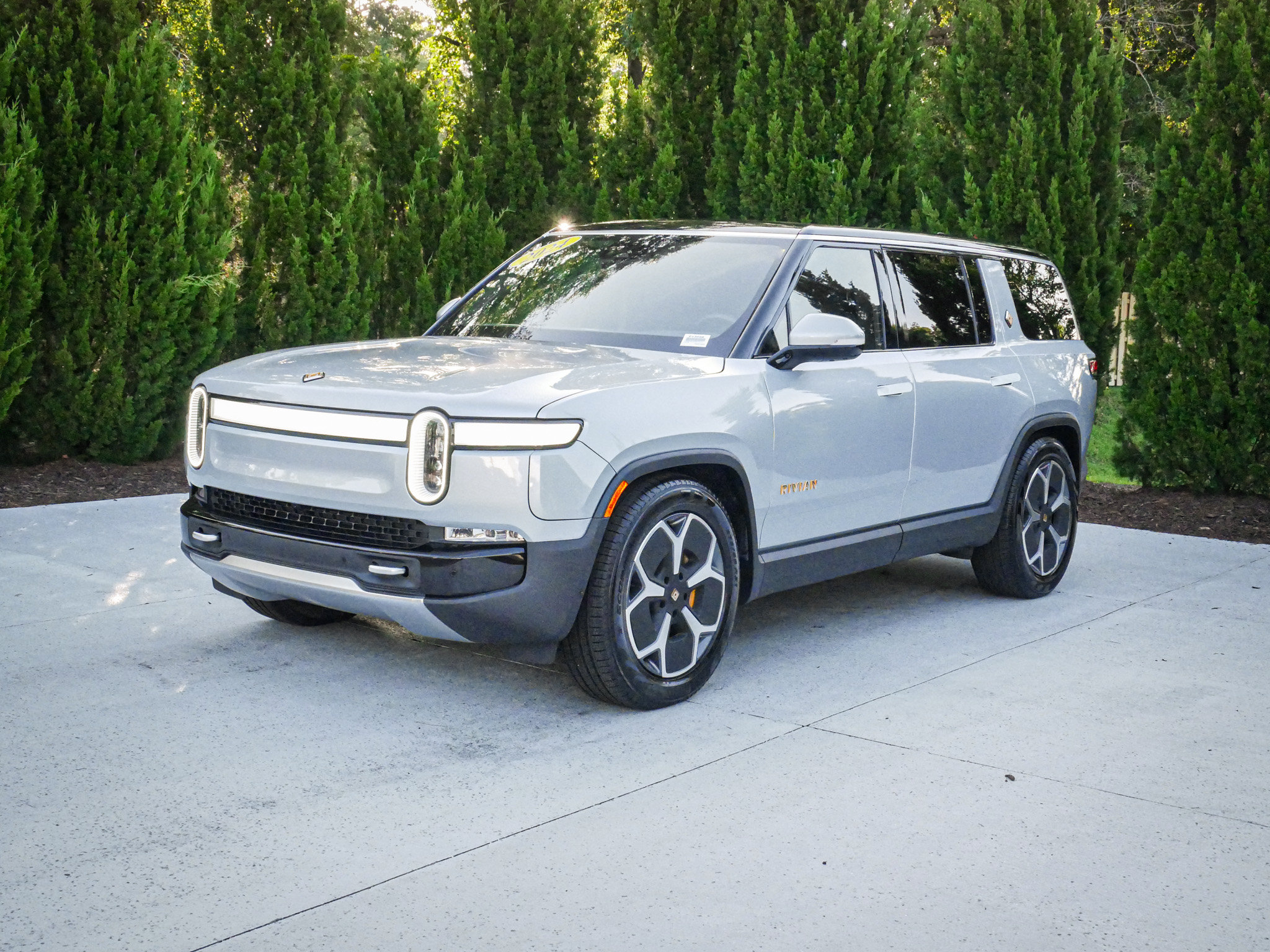 Used 2024 Rivian R1S Adventure Quad AWD/4WD image 5