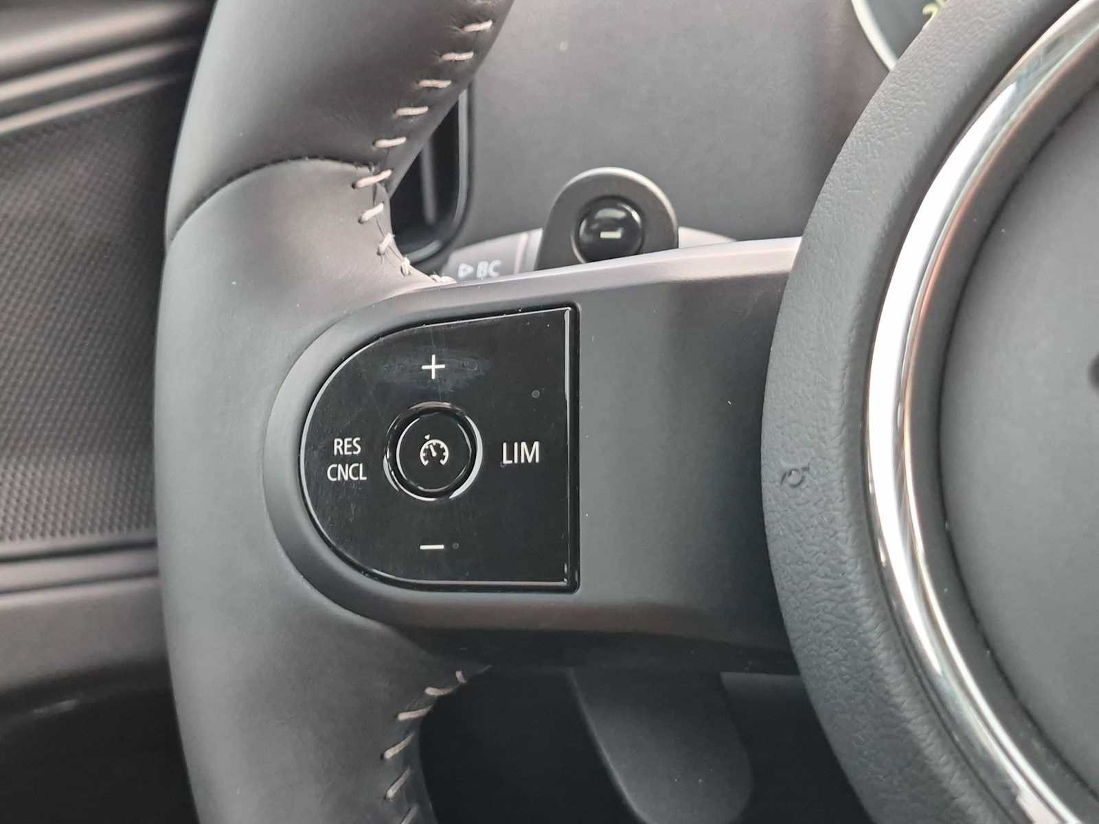 Used 2024 MINI Cooper Countryman S w/ Premium Package FWD image 25