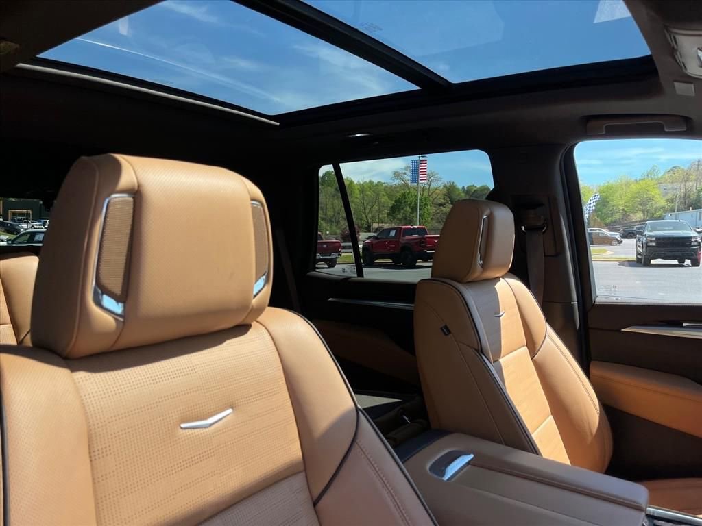 Used 2025 Cadillac Escalade Premium Luxury w/ Touring Package AWD/4WD image 29