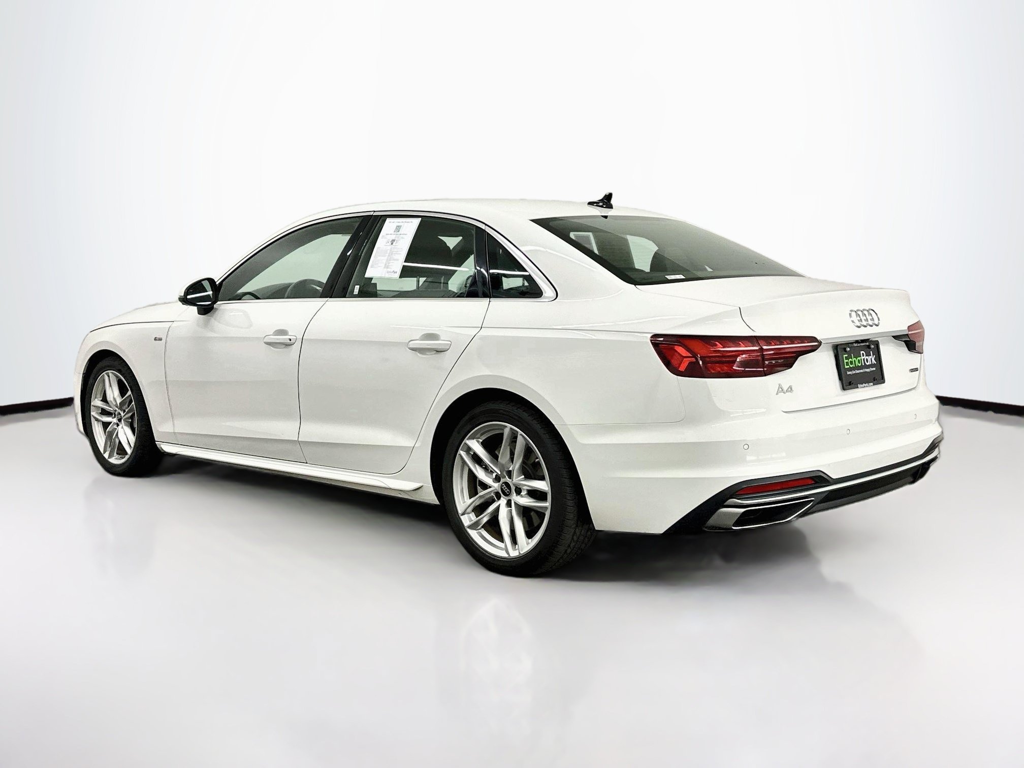 Used 2022 Audi A4 2.0T Premium Plus AWD/4WD image 5