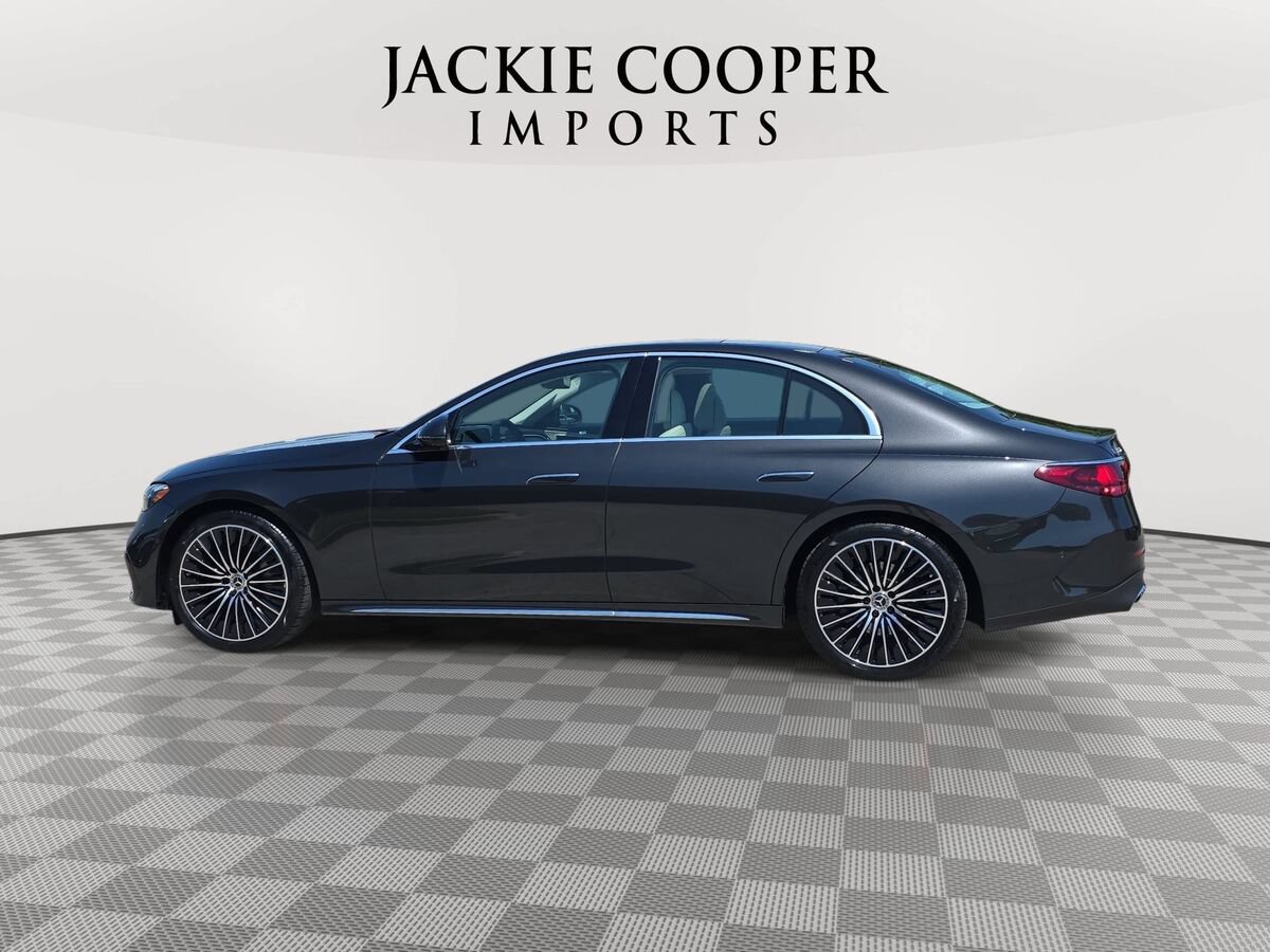New 2026 Mercedes-Benz E 350 4MATIC Sedan image 8