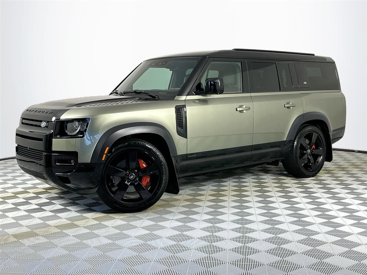 Used 2023 Land Rover Defender 130 X image 1