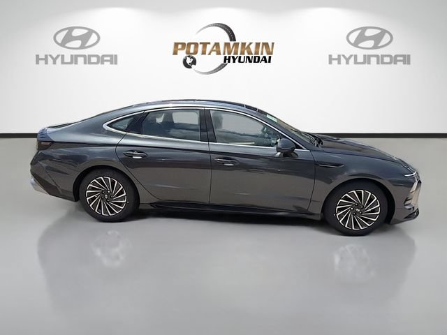 New 2026 Hyundai Sonata Limited FWD image 4