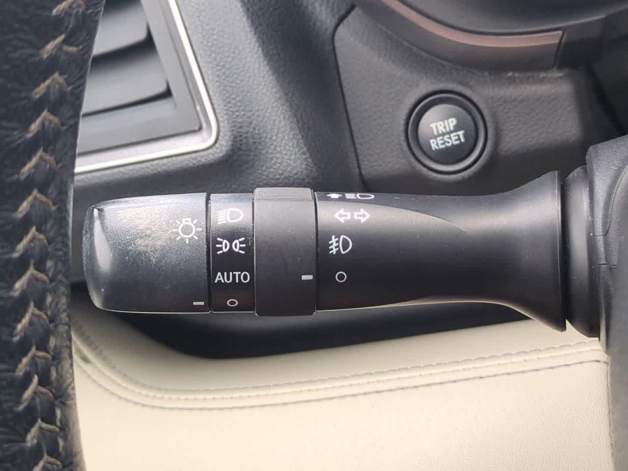 Used 2019 Subaru Ascent Limited AWD/4WD image 27